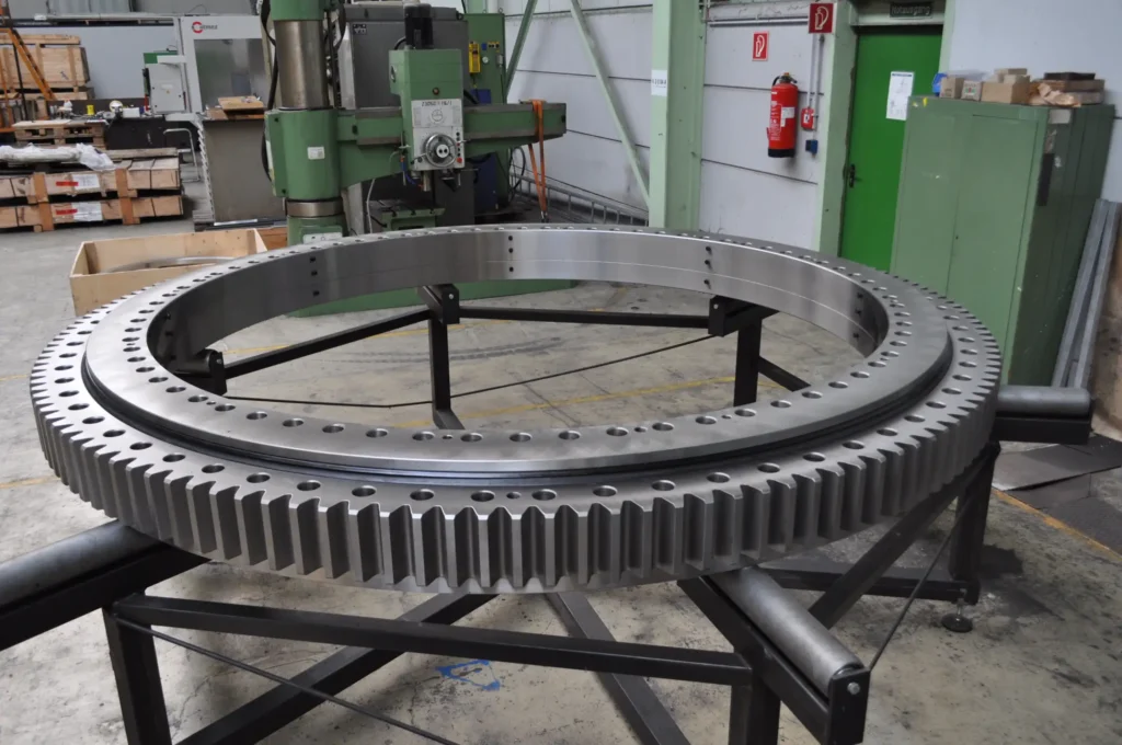 Slewing bearing application